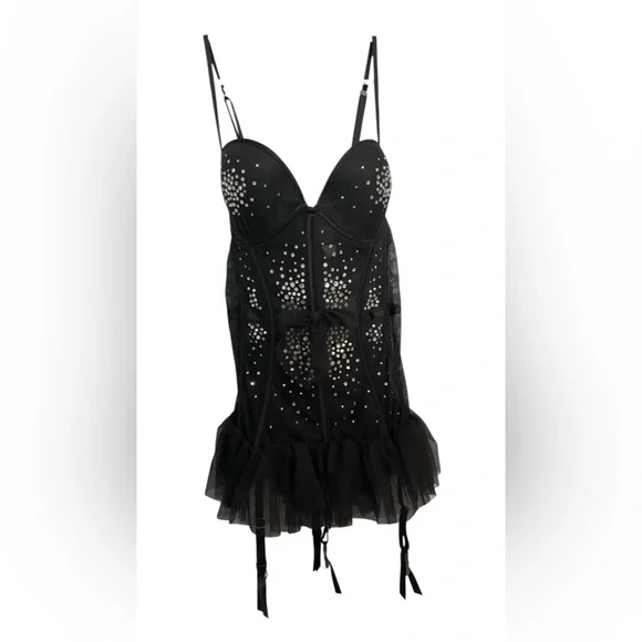 Victoria's Secret Black Lace Chemise with Sweetheart Neckline - Picture 4 of 4